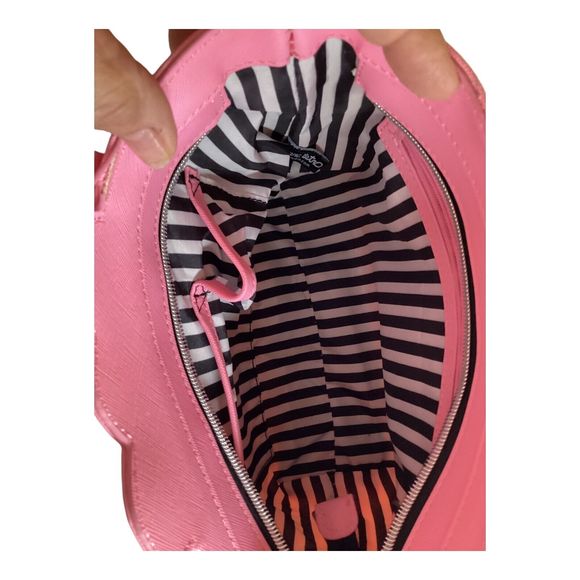 Marc Tetro Love My Yorkie Dog Pink Tote Bag Purse With Card Holder Wristlet - Picture 6 of 7